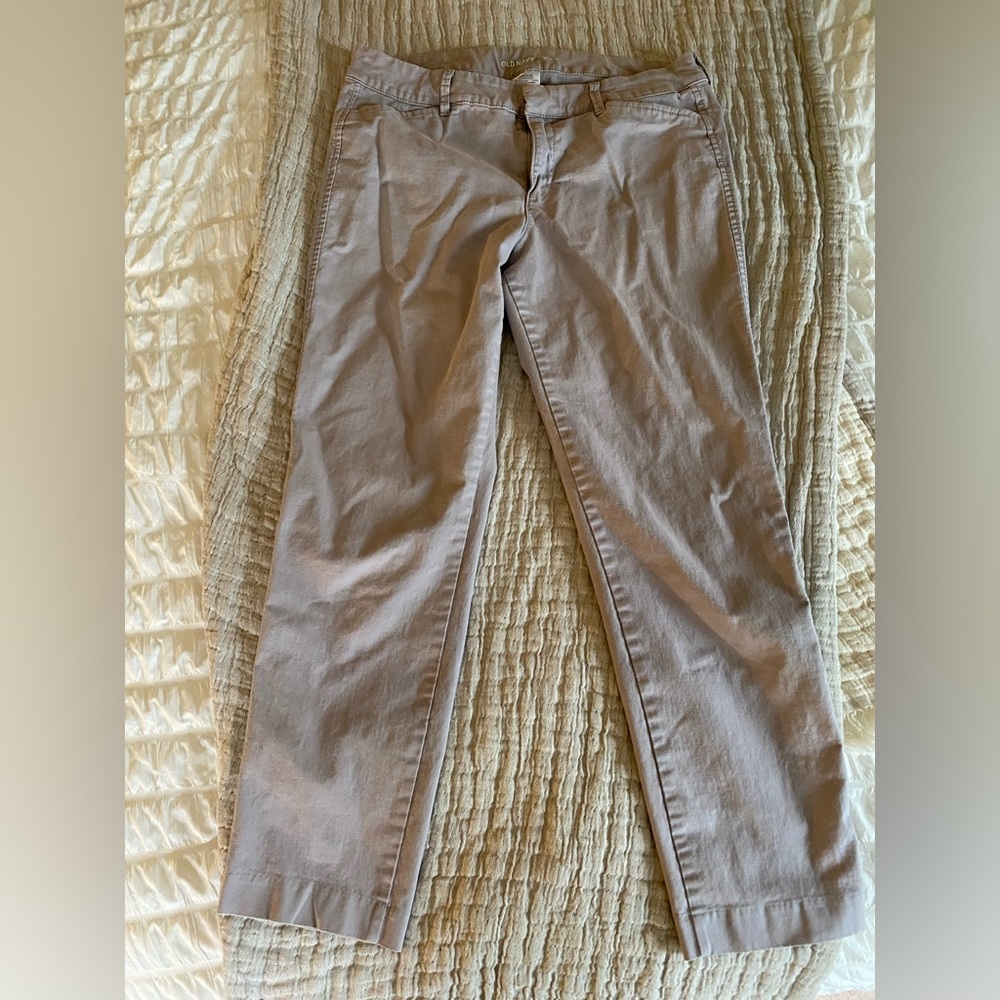 Old Navy Pixie cut casual pants